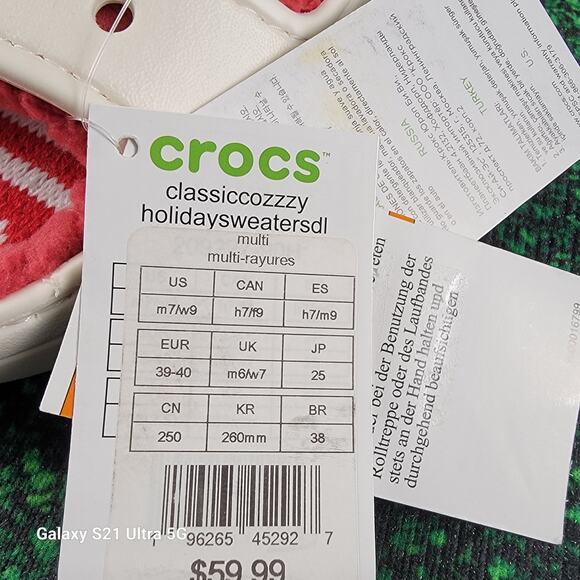 Crocs Unisex Classic Cozzzy Holiday Fuzzy Sandal Slippers Slide Sz 7M/9W main image 4